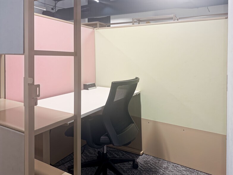 More Photos Of 2323 W 5th Ave, Columbus Coworking Space