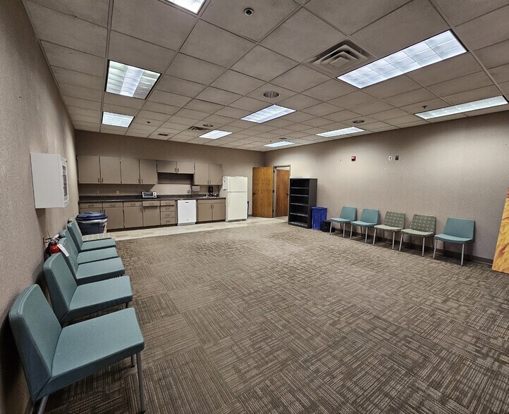 More Photos Of 200 E 10th St, Sioux Falls Office For Lease