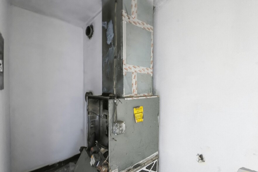 More Photos Of 2090 Blue Bell Rd, Williamstown Flex For Sale