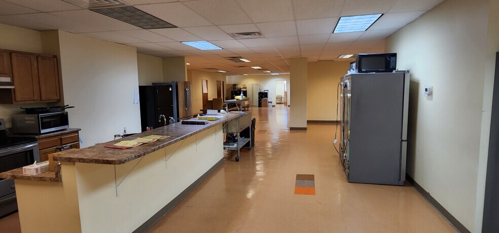More Photos Of 5750 Baum Blvd, Pittsburgh Loft Creative Space For Lease