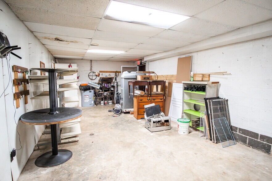 More Photos Of , Kingston Unknown For Sale
