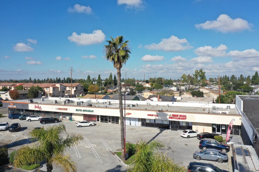More Photos Of 12205 Centralia St, Lakewood General Retail For Sale