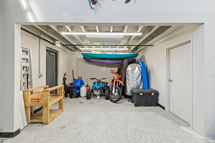 More Photos Of 18233 Lincoln Meadows Pky, Parker Self Storage For Sale
