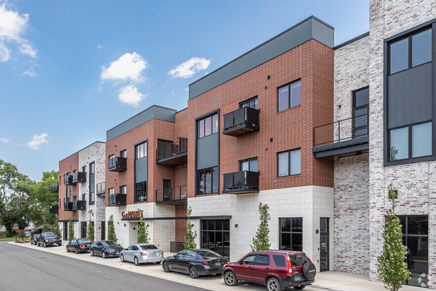 More Photos Of 301 SE G St, Bentonville Coworking Space