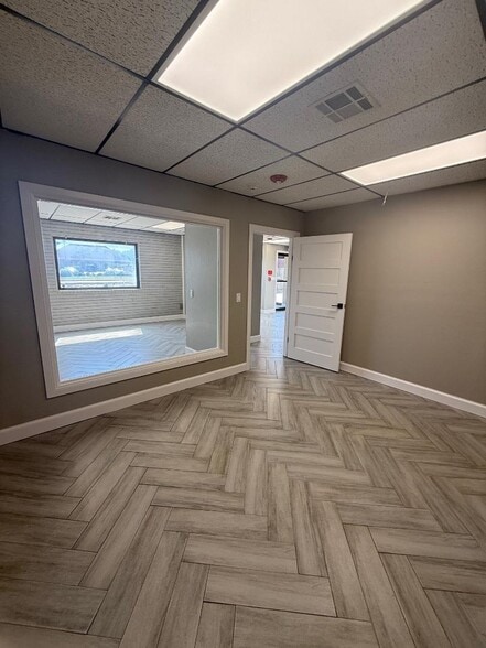 More Photos Of 210 N Flood Ave, Norman Office For Lease