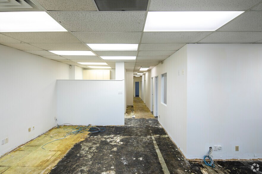 More Photos Of 2171 Avenue Rd, Toronto Office For Lease