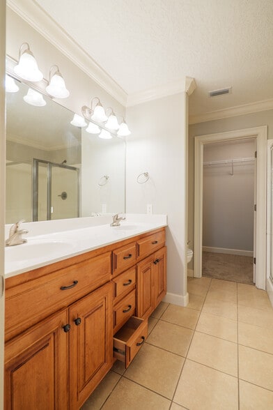 More Photos Of 3400 N Barack Obama Blvd, Valdosta Apartments For Sale