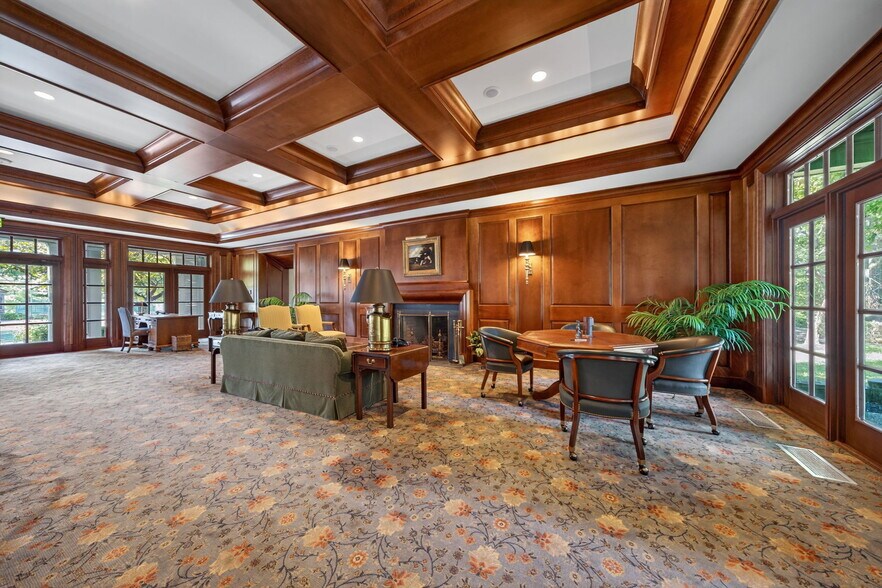 More Photos Of 1461 Highway EE, Winfield Specialty For Sale