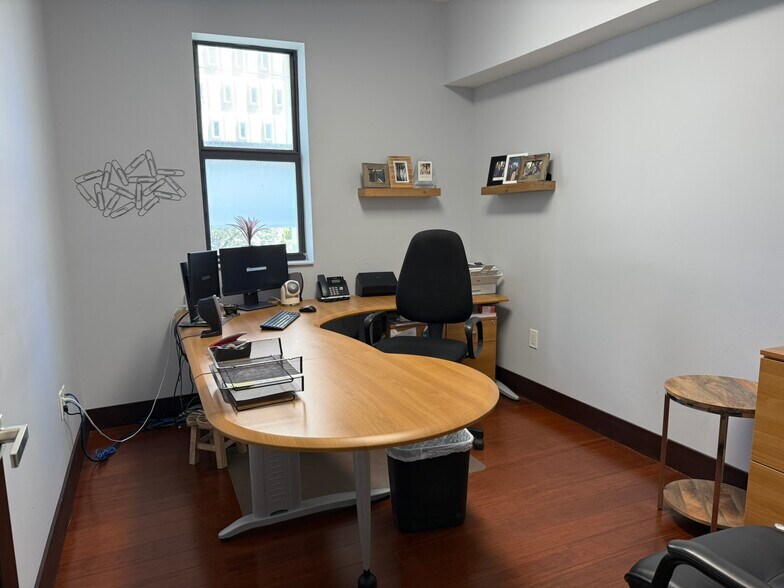 More Photos Of 16 SW 1st Ave, Miami Office Residential For Sale