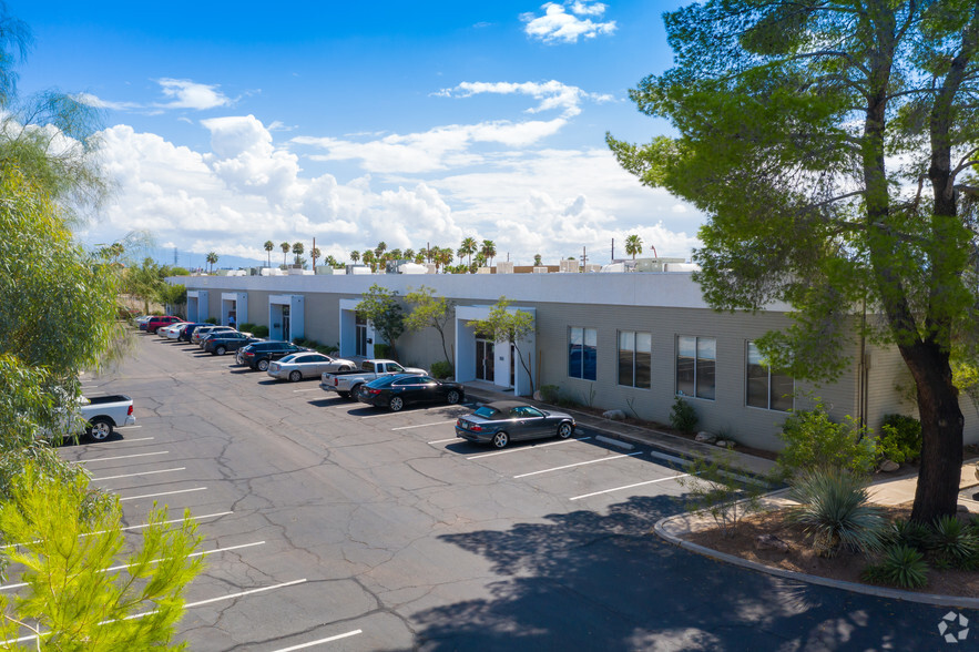 Primary Photo Of 2440 N Coyote Dr, Tucson Light Manufacturing For Lease