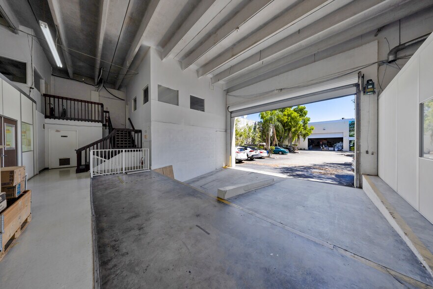 More Photos Of 8127 NW 29th St, Miami Warehouse For Sale