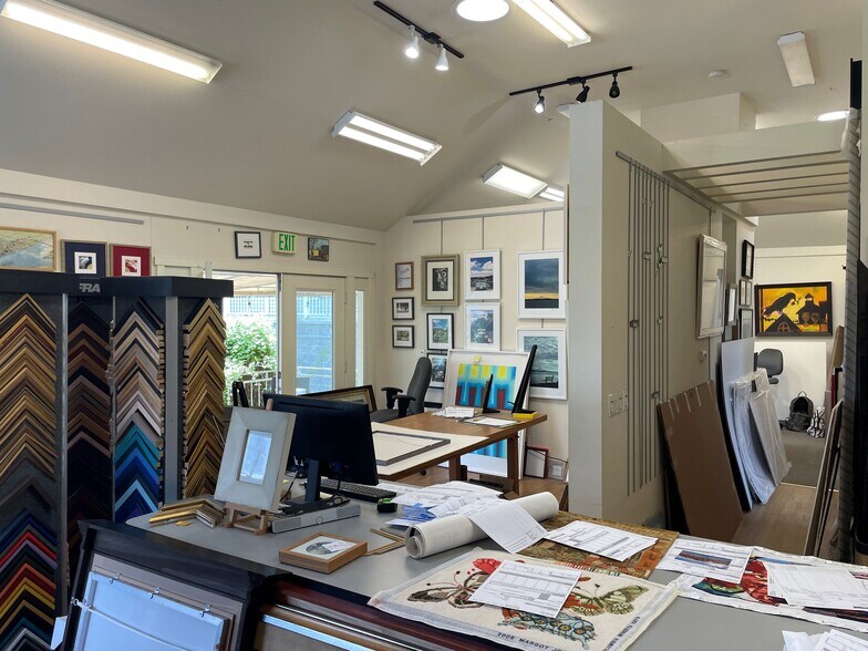 More Photos Of 2840 Madison St E, Seattle Freestanding For Sale