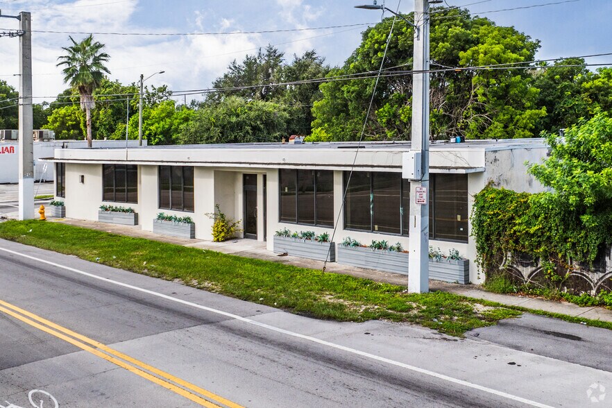 More Photos Of 4200 - 4204 NW 2nd Ave, Miami Restaurant For Sale