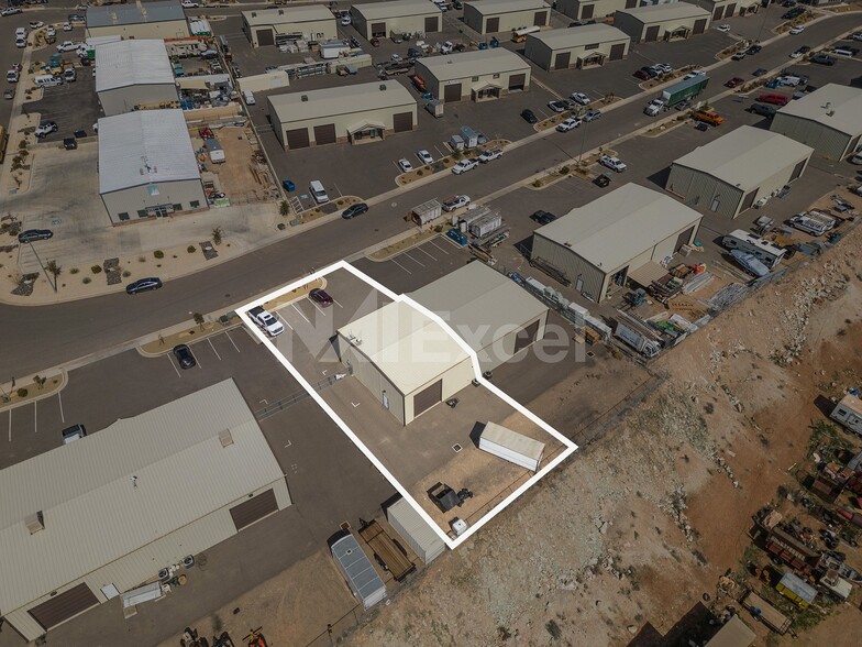 More Photos Of 1392 E Ridge St, Washington Industrial For Lease