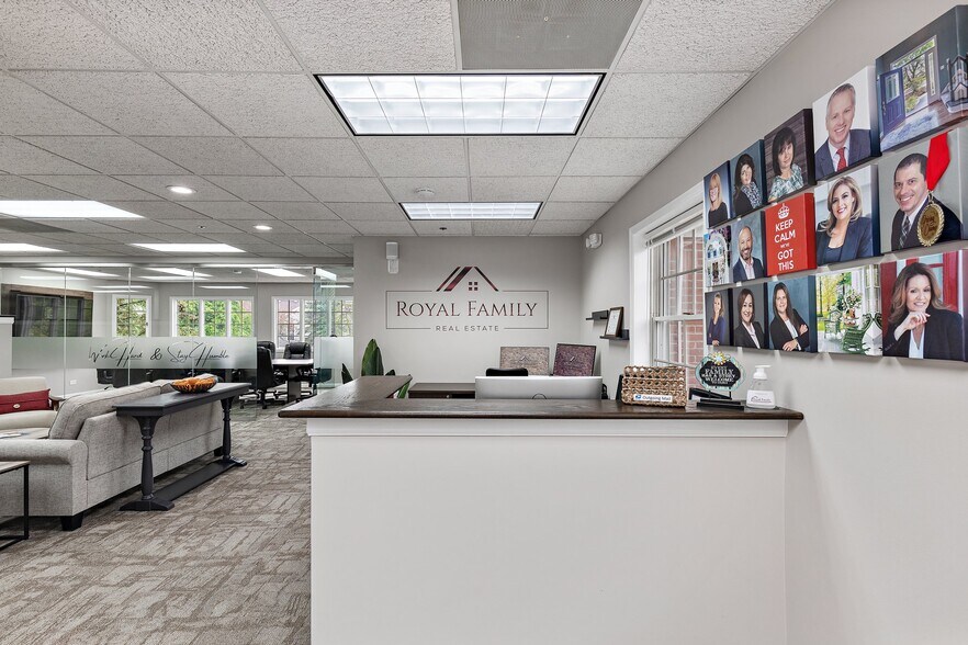 More Photos Of 1015-1025 W Wise Rd, Schaumburg Office For Sale