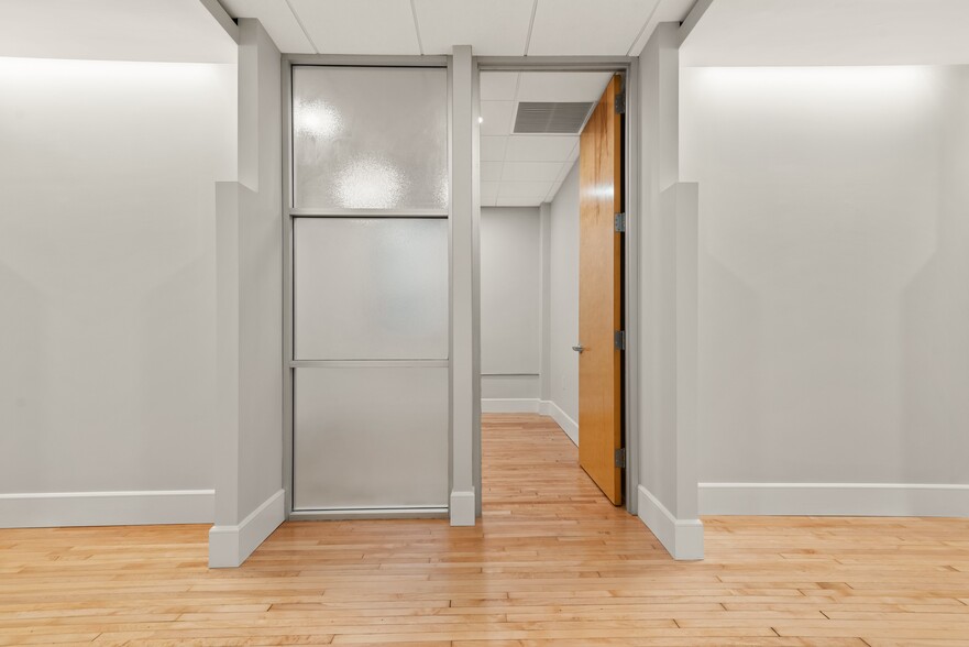 More Photos Of 208 Fayetteville St, Raleigh Loft Creative Space For Lease