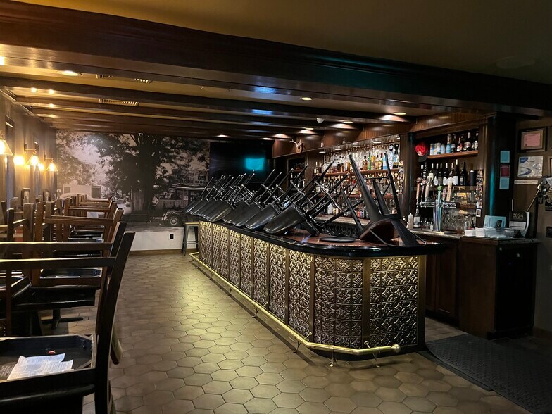 More Photos Of 1201 Market St, Redding Restaurant For Sale