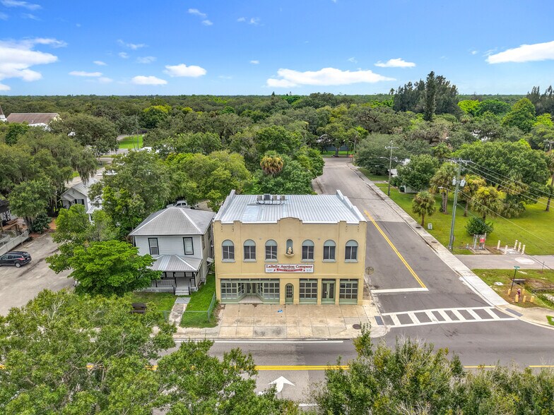 More Photos Of 390 N Bridge St, LaBelle Storefront Retail Office For Sale