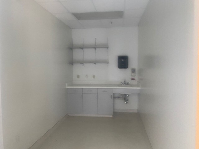 More Photos Of 100 Westside Dr, Asheville Warehouse For Lease