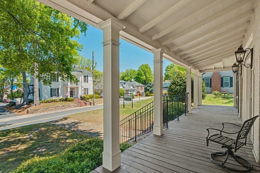 More Photos Of 236 Washington Ave, Marietta Office Residential For Sale