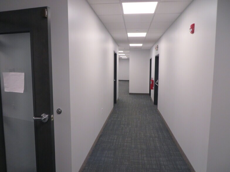 More Photos Of 34 W Main St, Somerville Office For Lease