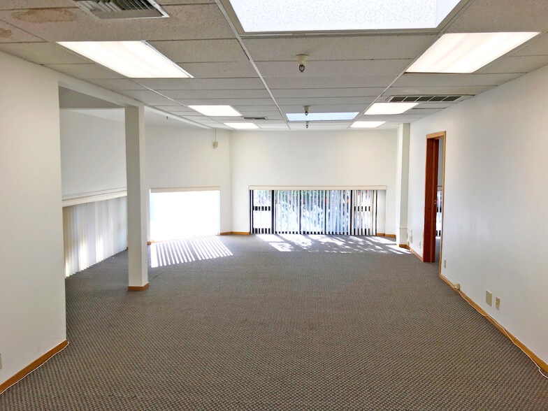 More Photos Of 2505 Channing Way, Berkeley Storefront Retail Office For Lease