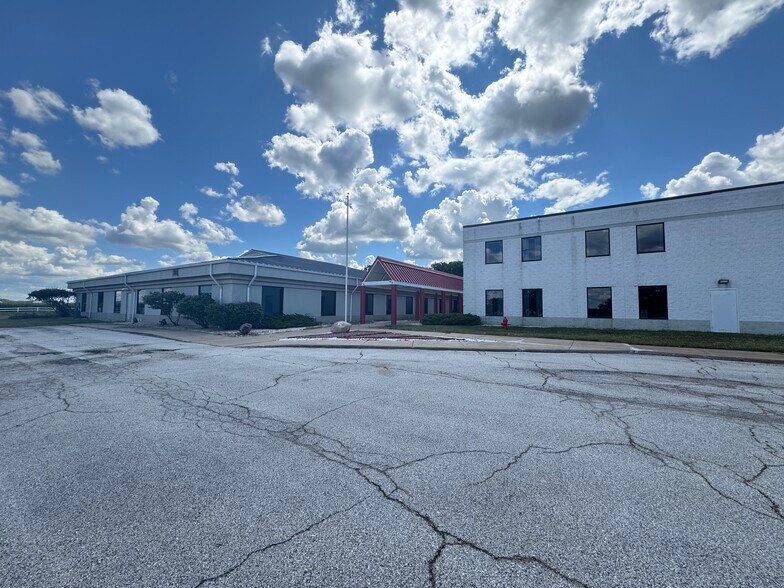 More Photos Of 27681 Cummings Rd, Millbury Research And Development For Lease