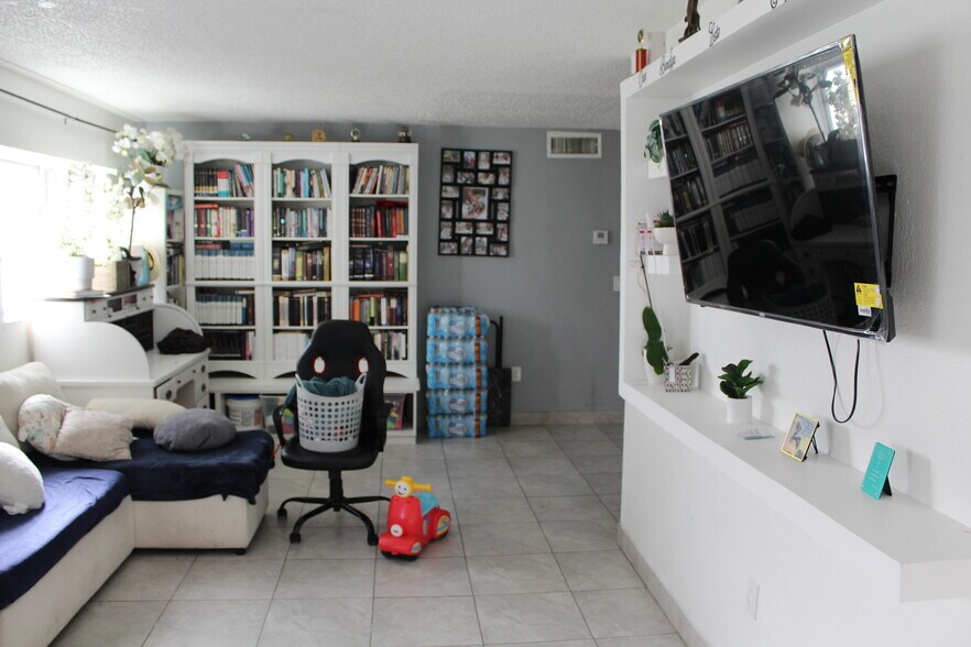 More Photos Of 63 NE 10th St, Homestead Apartments For Sale