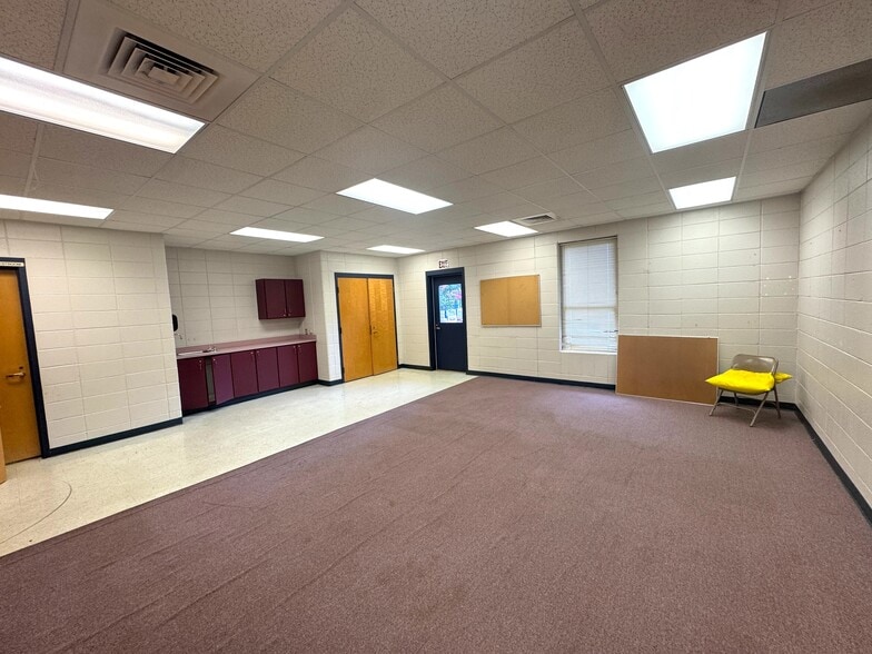 More Photos Of 847 New Hope Rd, Fayetteville Religious Facility For Sale