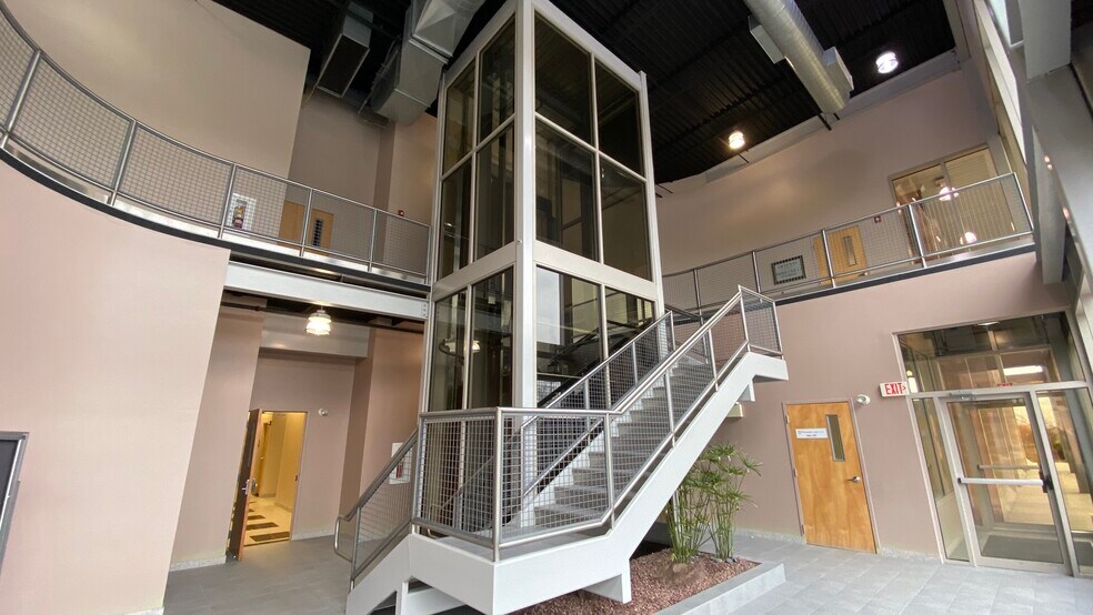 More Photos Of 2550 Brodhead Rd, Bethlehem Flex For Lease