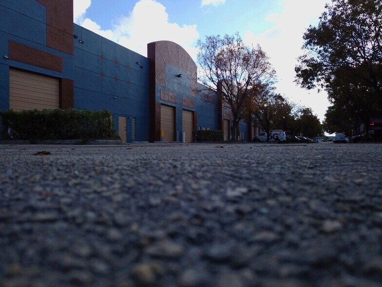 More Photos Of 20200 NW 2nd Ave, Miami Industrial For Sale