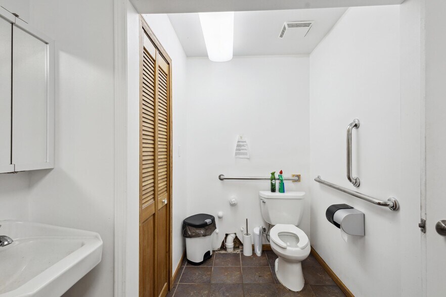 More Photos Of 1770 Columbia Ave, Battle Creek Land For Sale