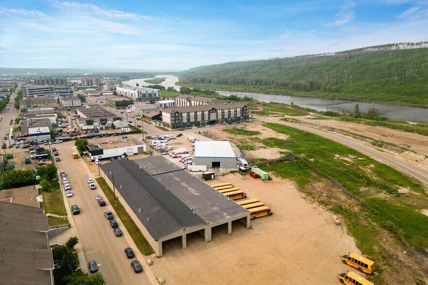 More Photos Of 8030 Golosky Av, Fort McMurray Truck Terminal For Lease