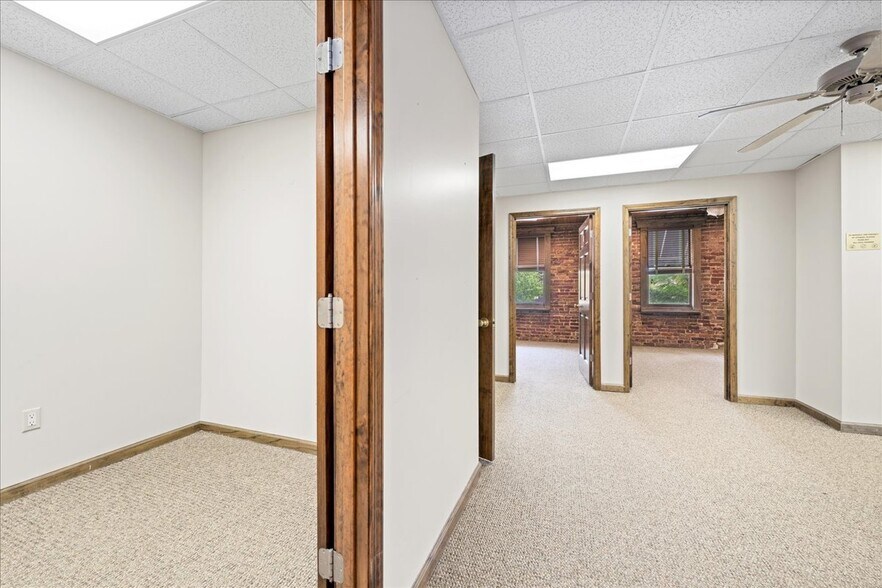 More Photos Of 303 E Main St, Pickens General Retail For Sale