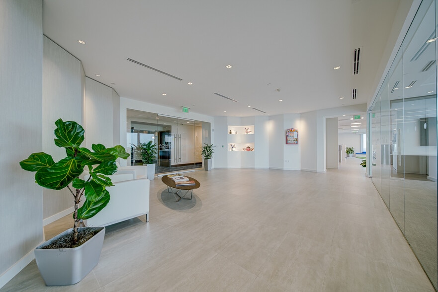 More Photos Of 8950 SW 74th Ct, Miami Office For Lease