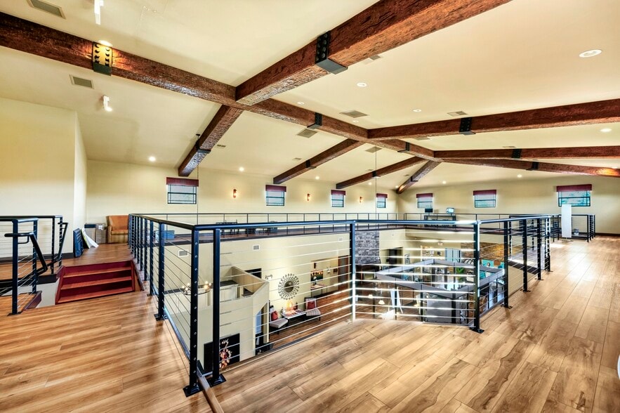 More Photos Of 8601 Commodity Cir, Orlando Loft Creative Space For Sale