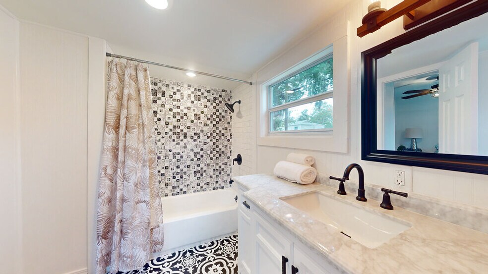 More Photos Of 67 Masters Dr, Saint Augustine Office For Sale