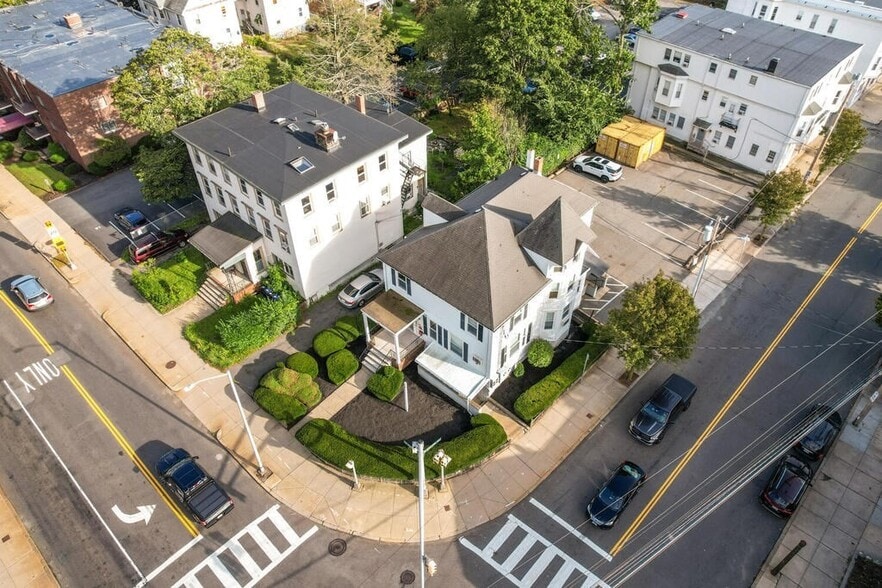 More Photos Of 440 Pleasant St, Malden Apartments For Lease