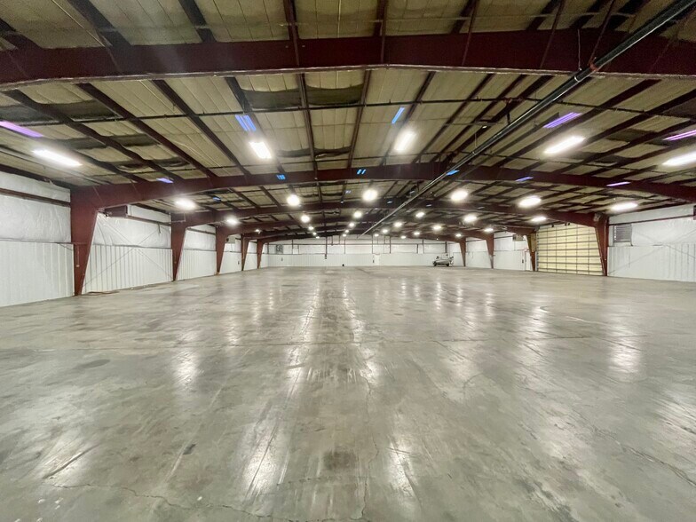 More Photos Of 120 Flint Rd, Oak Ridge Industrial For Sale