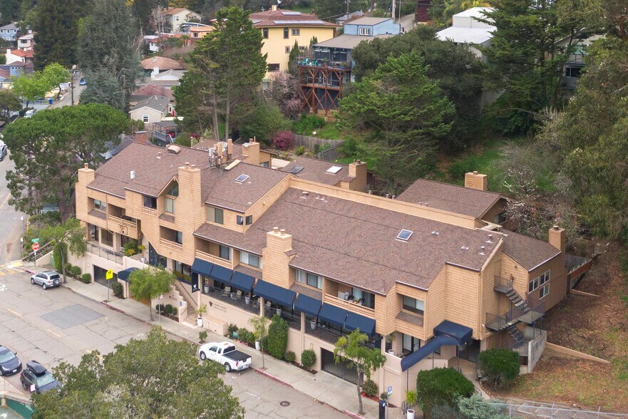 More Photos Of 1900 Mountain Blvd, Oakland Office For Sale