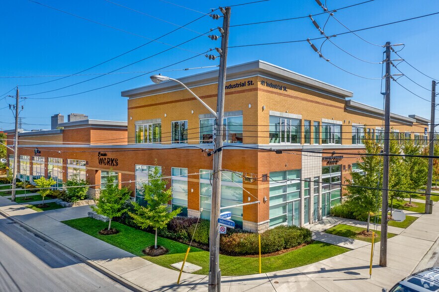More Photos Of 41 Industrial St, Toronto Flex For Lease