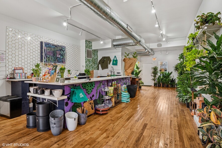 More Photos Of 2321 W North Ave, Chicago Storefront Retail Residential For Lease