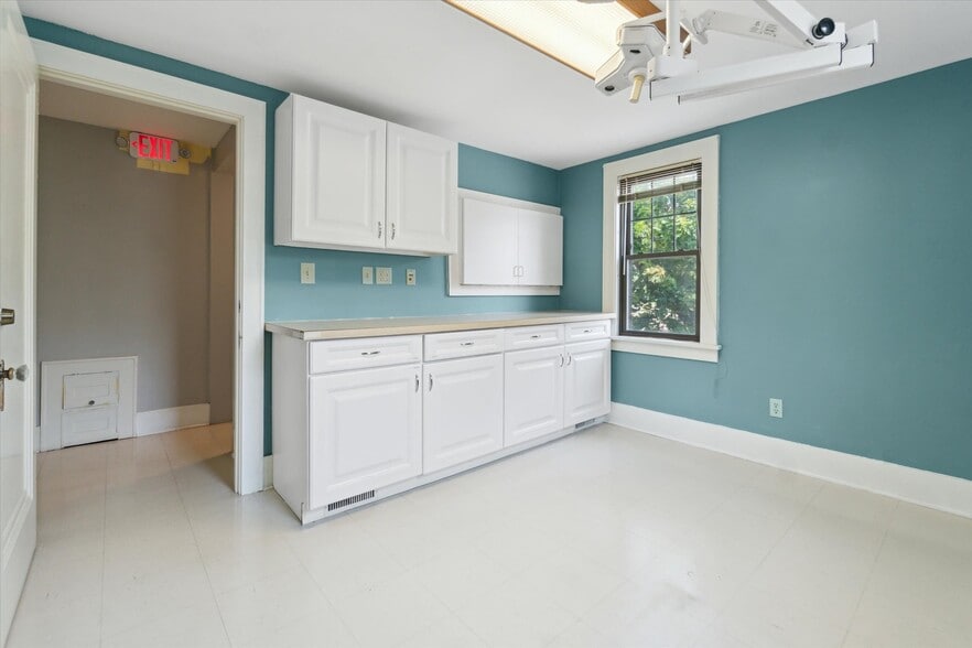 More Photos Of 4632 Okemos Rd, Okemos Medical For Sale