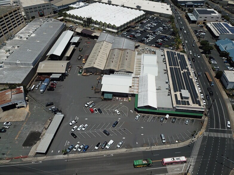 More Photos Of 660 N Nimitz Hwy, Honolulu Distribution For Lease