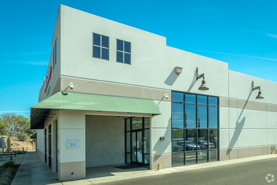 More Photos Of 4461 Business Dr, Shingle Springs Manufacturing For Sale