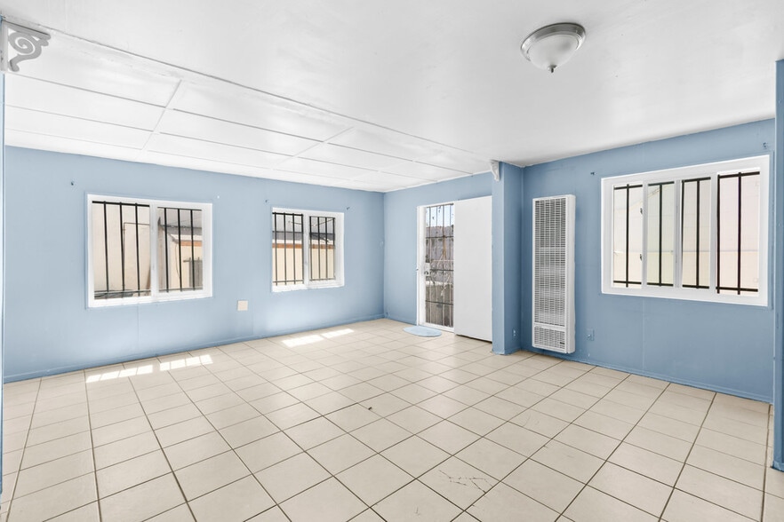 More Photos Of 3814 Acacia St, San Diego Auto Repair For Sale