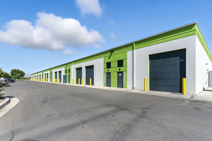 More Photos Of 317 N 2000 W, Springville Warehouse For Lease