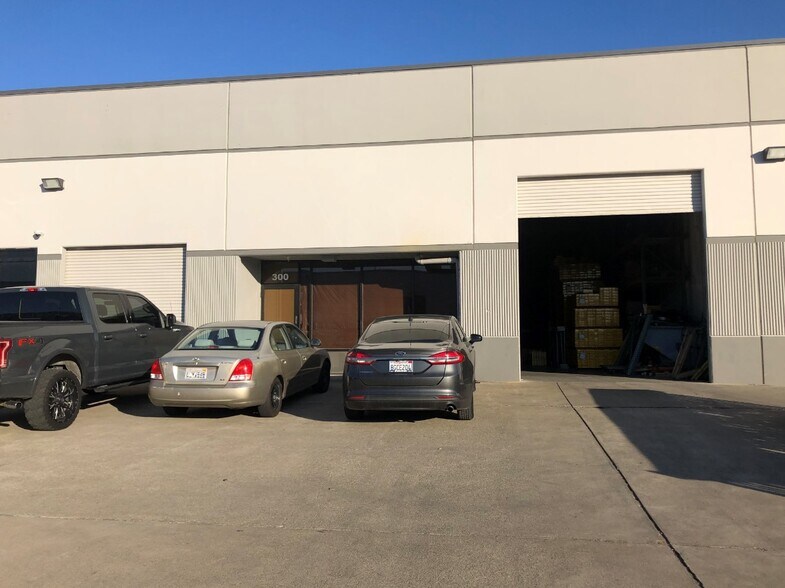 More Photos Of 4790 Frontier Way, Stockton Warehouse For Lease