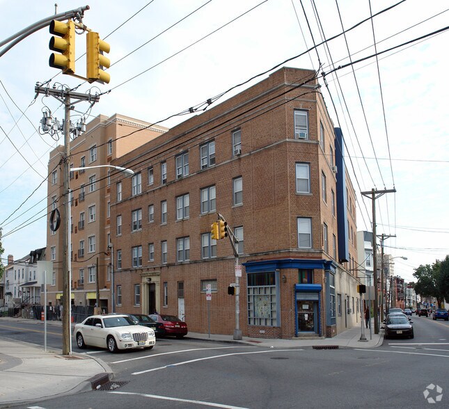 More Photos Of 203 ACADEMY St, Jersey City Storefront Retail Residential For Lease