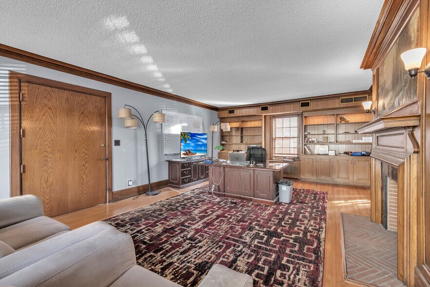 More Photos Of 2740 Main St, Buffalo Office Residential For Sale